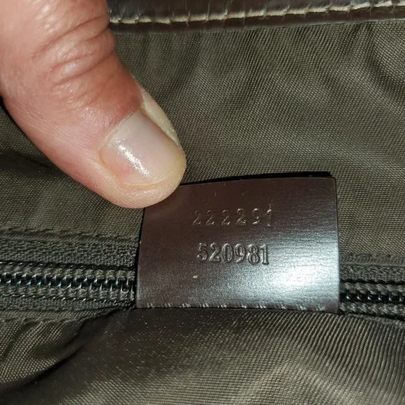 Authentic Gucci Large Messenger Bag - Picture 4 of 8